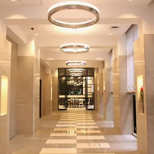 M's Shijo Omiya Japón